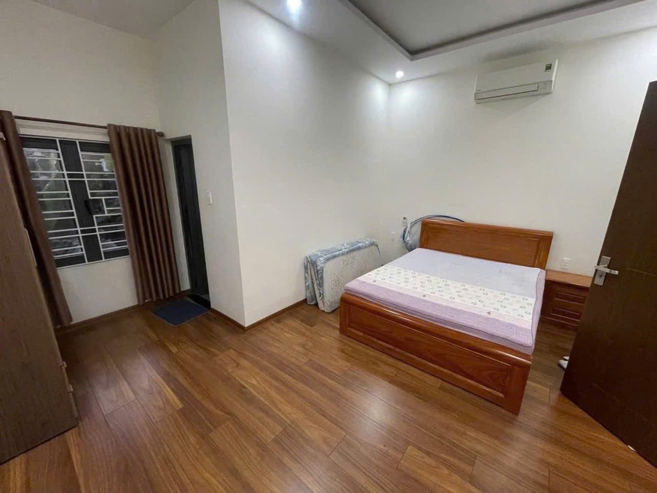 Cho thuê nhà 4 tầng mặt tiền Đồng Khởi - Hoàn thiện nội thất đầy đủ