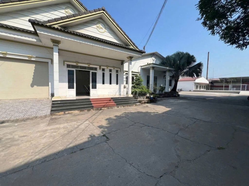 Cho Thuê Xưởng 6860m2 Tân Uyên, PCCC Tự Động, Giấy Tờ Đầy Đủ