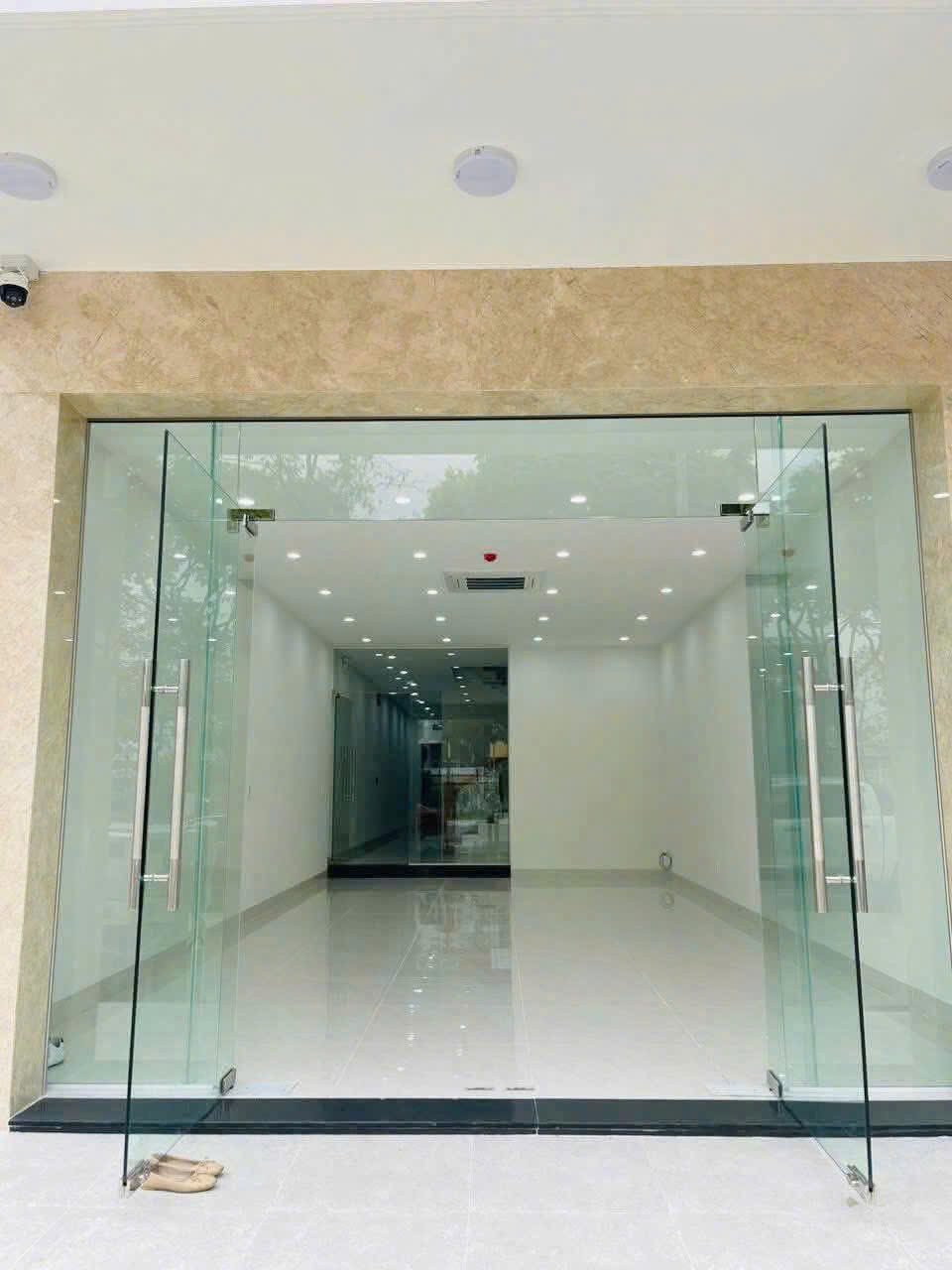 Cho thuê nhà mặt tiền 30/4, Phường Hòa Cường Bắc, quận Hải Châu, Đà Nẵng