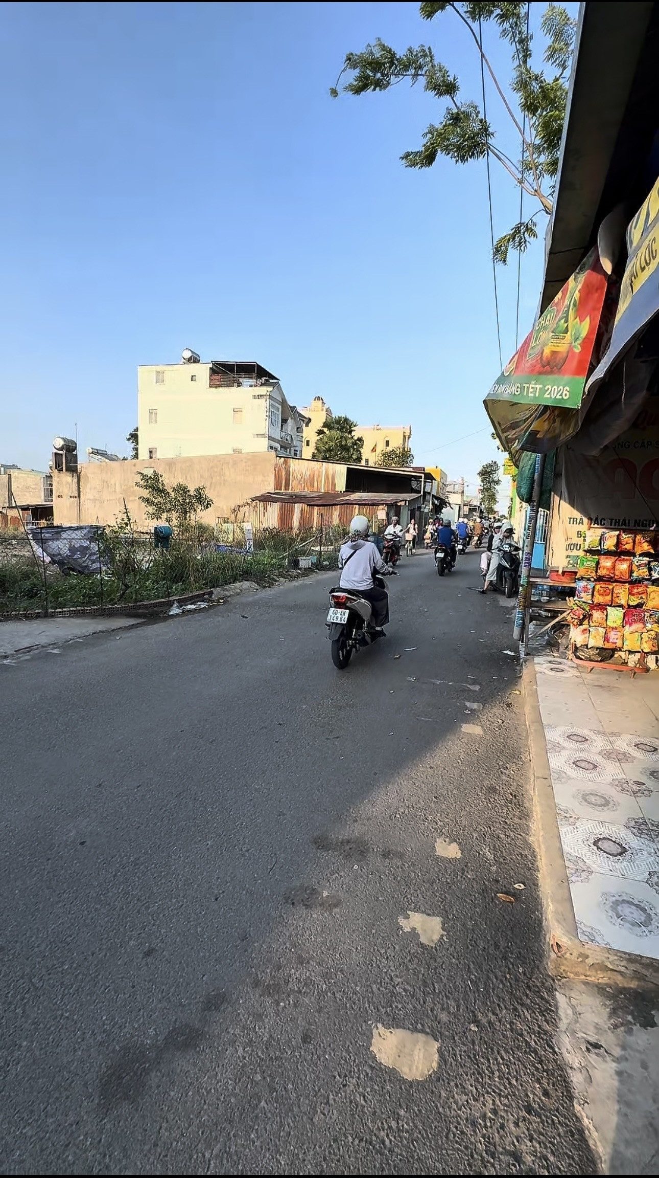 Cho Thuê Đất 2 Mặt Tiền Full Thổ Cư Diện Tích 1200m2