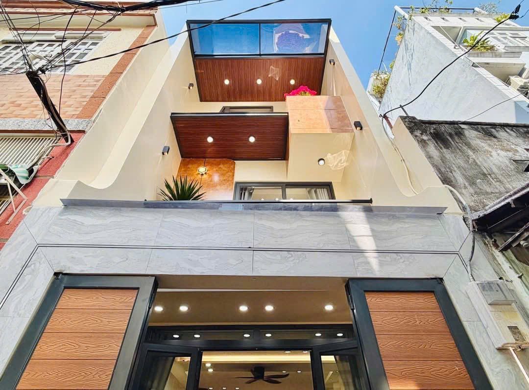 Cơ hội nhà giá tốt tại Quận Phú Nhuận 4.15 tỷ, 64m², SHR, hẻm xe hơi