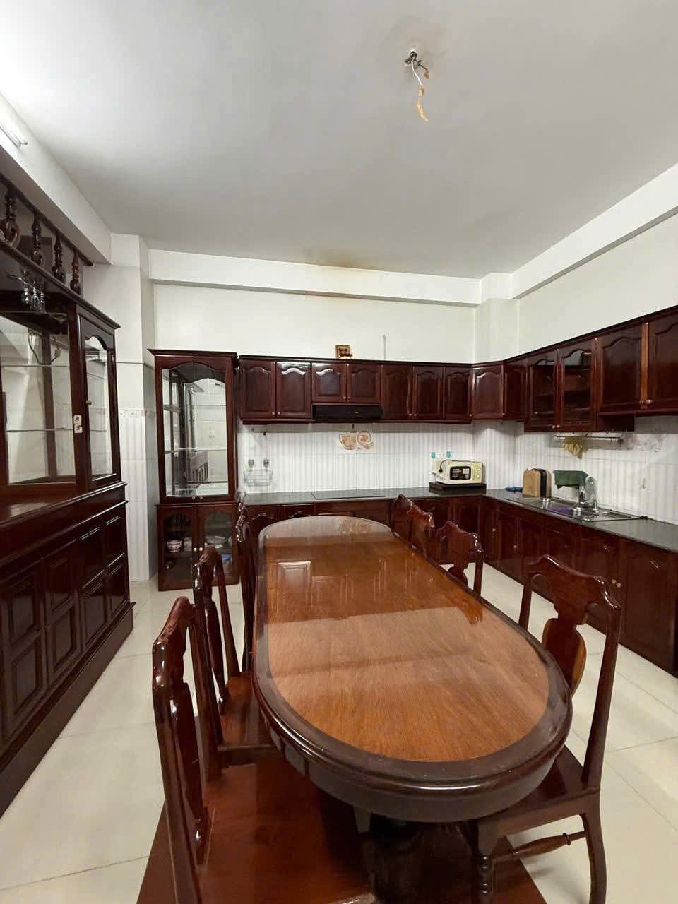 Cho thuê nhà 3 tầng mặt tiền Tố Hữu, Hòa Cường Nam - Đà Nẵng