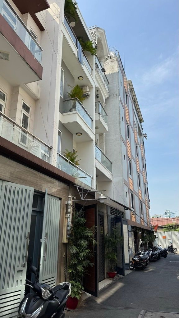 Nhà bán Nguyễn Văn Lượng, gần LOTE