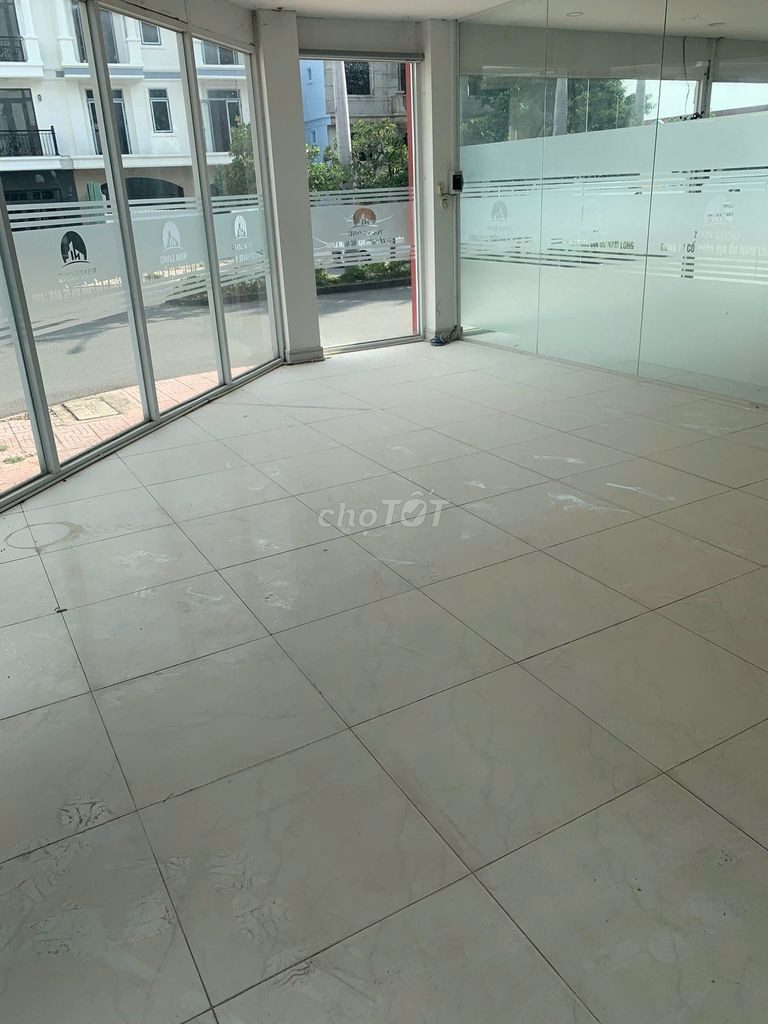 Cho thuê mặt bằng đẹp tại KDC Phúc Đạt, Thủ Dầu Một
