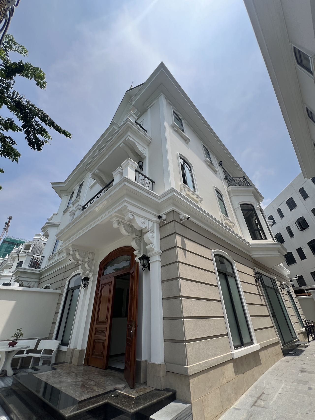 Biệt thự Victoria sang trọng cho thuê giá chỉ 70 triệu/tháng