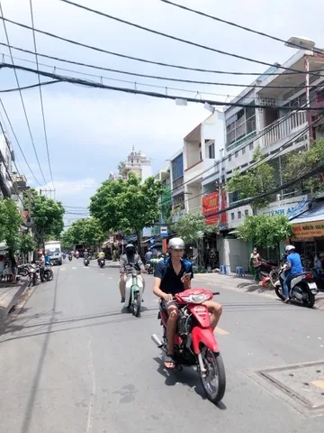 Bán nhà Mặt Tiền 3 Tầng Mới Xây, lô góc cực thoáng mát, kinh doanh rất sầm uất Q8