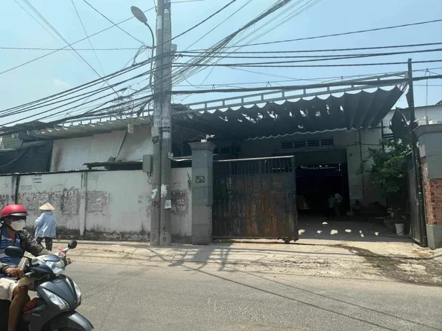 BÁN KHO 1000M2- MẶT TIỀN KHO XƯỞNG- TÂN XUÂN- HÓC MÔN