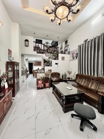 Giảm 450tr! Nhà 3 tầng 81m², Lô góc – Đường số 1 GV