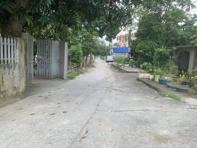 Bán Đất chính chủ, sẵn nhà cấp 4 có thể ở, 2 phòng ngủ 1 gác sép