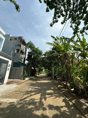 Bán đất hẻm xe hơi đường Cầu Đình - Long Phước; 4x20.7m; tiện xây dựng, để ở; sổ đỏ; 3,4 tỷ