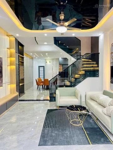 Bán nhà đẹp 3 tầng gần KDC Cityland Park Hills, gần ngay MT Lê Đức Thọ, Quận Gò Vấp, Giá chỉ 2.53 TỶ