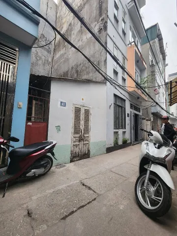Bán nhà Hoàng Tăng Bí, 21m2 C4, mặt tiền 3.4m, giá 1.65 tỷ