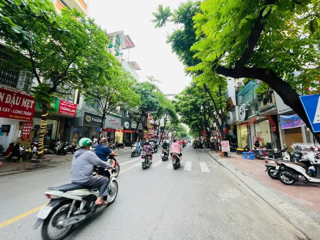 Bán nhà Ngọc Lâm (Long Biên) 41/55m, 7 tầng, mt 4.2m, giá 15 Tỷ