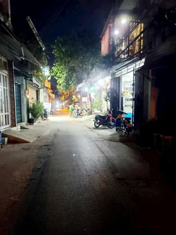 Bán nhà 4 Tầng hxh Lk 4-5 Quận Bình Tân