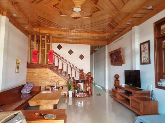 Bán nhà và đất mặt tiền chính đt 724, phú hội, đức trọng