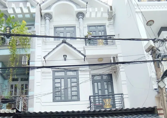 Bán nhà 56m²  4.3×13m²  giá 5.9 tỷ  Phường Bình Hưng Hoà B Quận Bình Tân