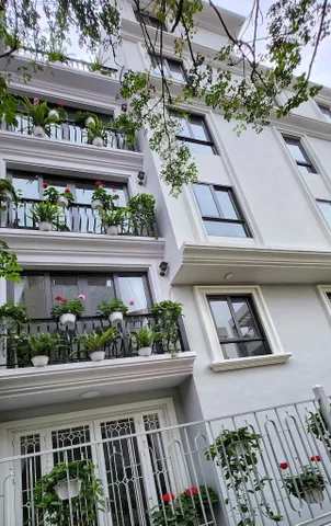 Sài Đồng, Long Biên nhà mới long lanh sẵn ở DT43m giá chỉ 6.78 tỷ