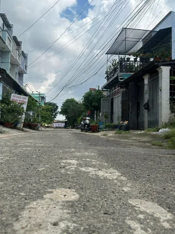 (ĐÃ BÁN) NGỘP QUÁ NGỘP, bán lô đất mt đường Tiền Lân 17, 2 sẹc Phan Văn Hớn DT 113m2, xã Bà Điểm, huyện Hóc Môn.