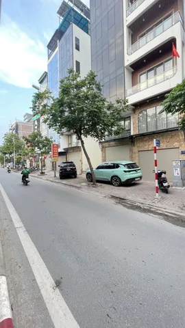 Bán nhà Mặt phố Đàm Quang Trung (Long Biên) 53m, 4 tầng, mt 5.7m, giá 19.5 tỷ