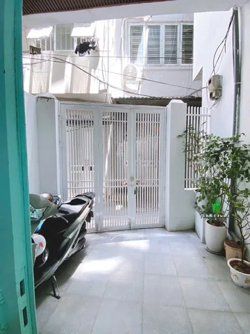Bán nhà Nguyễn Phúc Lai (Đống Đa) 42m, 4 tầng, mt 3.4 m, giá 12.6 tỷ