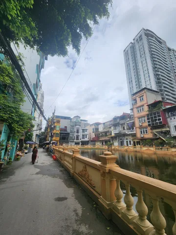 Bán nhà Hoàng Quốc Việt (Cầu Giấy) 100m, 4 tầng, mt 5.2m, giá 31 tỷ