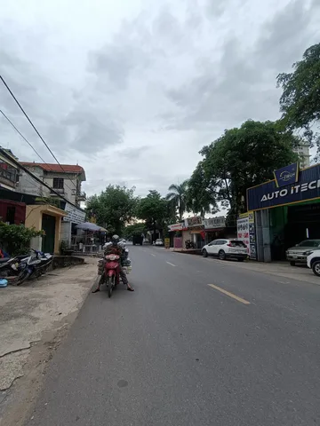 Bán nhà mặt phố Nguyễn Hoàng Tôn (Bắc Từ Liêm) 34m, 5 tầng, mt 3.65m, giá 9.9 tỷ
