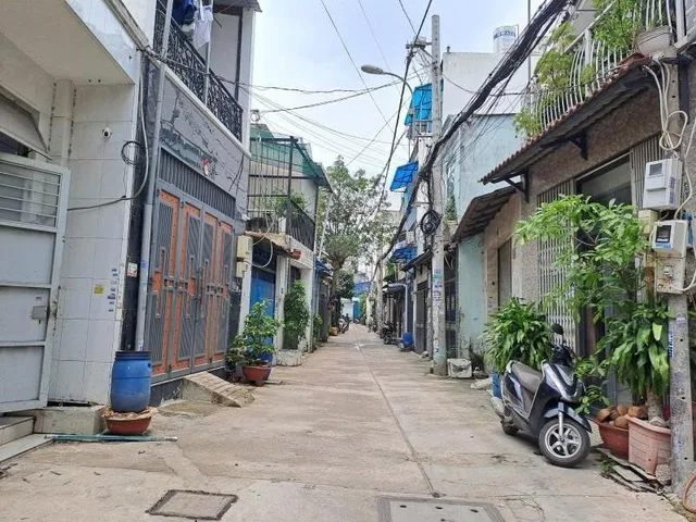 Bán nhà 2 tầng HXH Đ, số 9 Phường Bình Hưng Hòa Quận Bình Tân