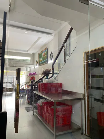 Nhà 4x18m XD trệt lửng 3 lầu đường 41 Phường Tân Quy Q7