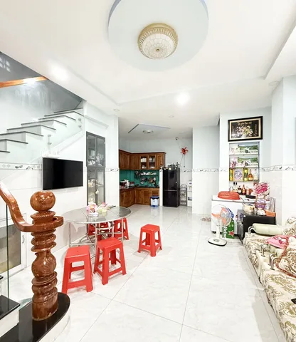 Nhà đẹp 3 tầng, Bùi Thế Mỹ, Bảy Hiền, 84m2, nhỉnh 8 tỷ TL