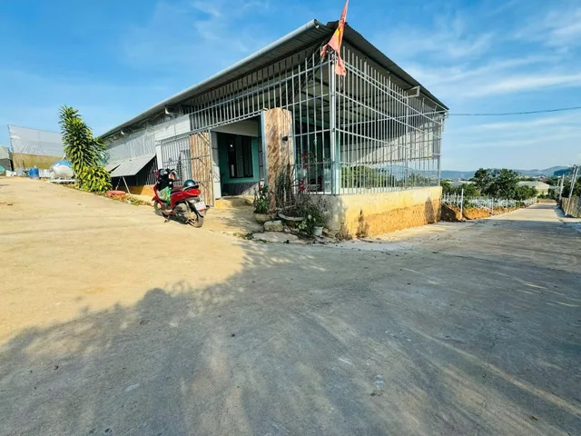 Bán nhà 352.5m² có sẵn 127m² thổ cư ngang 23m giá 1.5 tỷ tại Thị trấn Nam Ban Huyện Lâm Hà