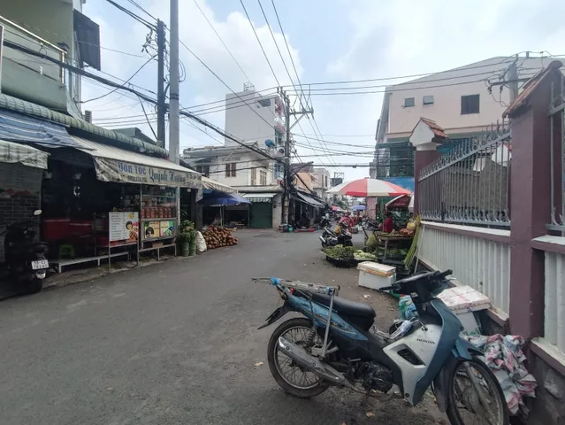 Bán nhà 3 tầng chợ tam hà, linh đông - 80m2 - giá 11 tỷ