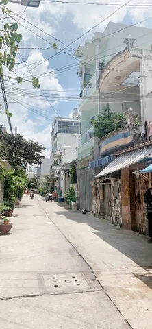 Bán nhà 3 tầng HXH Căn góc Chiến lược Bình Tân