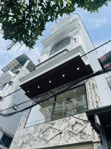 NGUYỄN VĂN LINH, THẠCH BÀN 6T THANG MÁY NGÕ THÔNG Ô TÔ TRÁNH