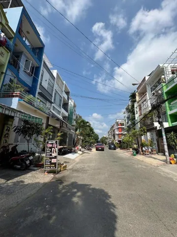 Bán nhà 100m² full thổ cư ngang 5m giá 13.6 tỷ tại Phường An Lạc