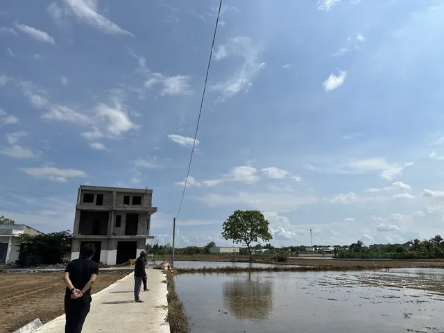 Đất 1600m2 có 200m2 thổ cư, ấp 3 Mỹ Yên, Bến Lức, Long An, giá đầu tư