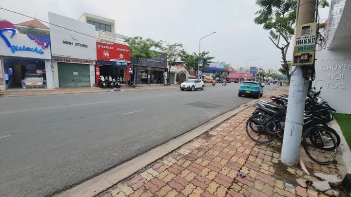 SIÊU HÓT! NHÀ MẶT TIỀN CMT8 – GẦN NGÃ SÁU & CHÙA BÀ – KINH DOANH SẦM UẤT