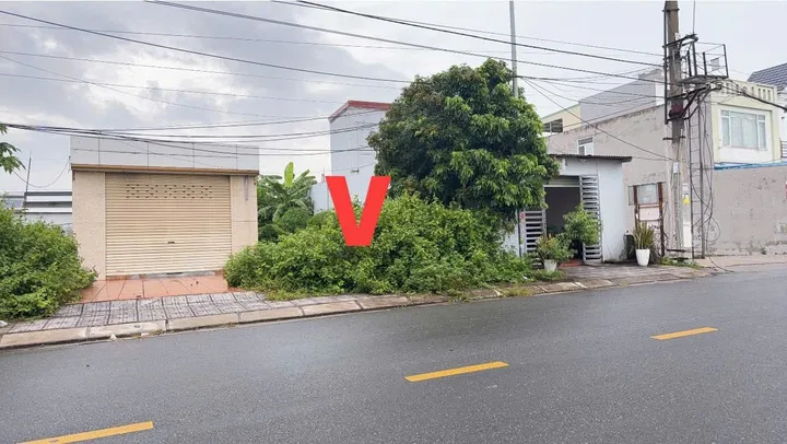 X.Bán đất 150m² ngang 5m . mặt đường liên xã rộng 12m. giá 2.52 tỷ Xã An Lão(Tân Dân). liên hệ 0362558882