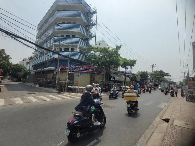 Bán nhà 3 Tầng mặt Bình long tân phú