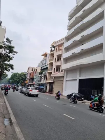 Bán nhà Gấp 3 tầng MT Hồng Hà Tân Bình