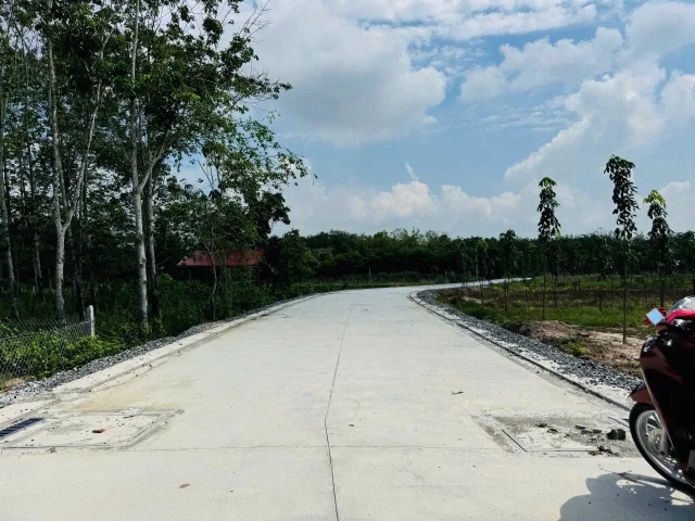 Bán 2lô liền kề có thổ đường Trung lập
Xã phú mỹ hưng giá ngợp