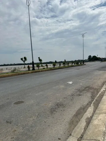 Bán 700 mét view sông bờ kè bửu long. 200m thổ cư .30m mt đường 2 chiều