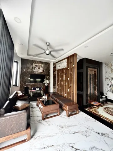 Nhà 4 Tầng Mặt Tiền Kênh , DT: 81m² , giá 12.5 tỷ Phường BHHA, Bình Tân.