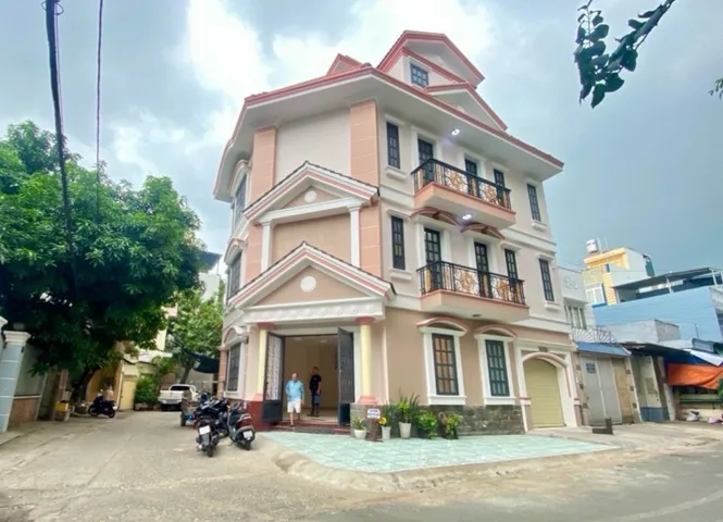 Biệt Thự Góc 2 Mặt Tiền - Đt: 96m² ngang 8m giá 15.25 tỷ Phường Tân Phú