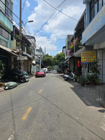 Bán nhà 135m² ngang 5m giá 13.5 tỷ Phường Phú Thạnh