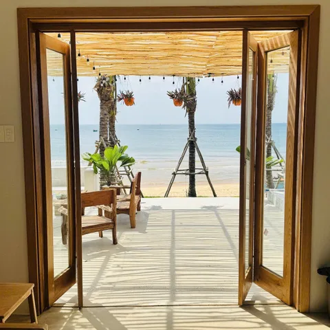 Bán nhà C4 giáp biển Tiến Thành, 450m2 thổ cư giá 9 tỷ Lvcc 0982482666