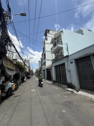 Bán nhà 108m² ngang 4.2m giá 12.9 tỷ Phường Phú Thọ Hòa