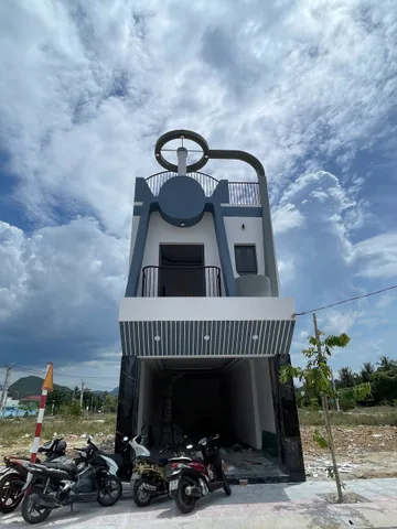 Bán nhà 97.4m² ngang 4.5m giá 6.2 tỷ Phường Tây Nha Trang