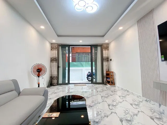 Bán nhà 3 Tầng Nguyễn Trọng tuyển p1 Tân Bình 40m²