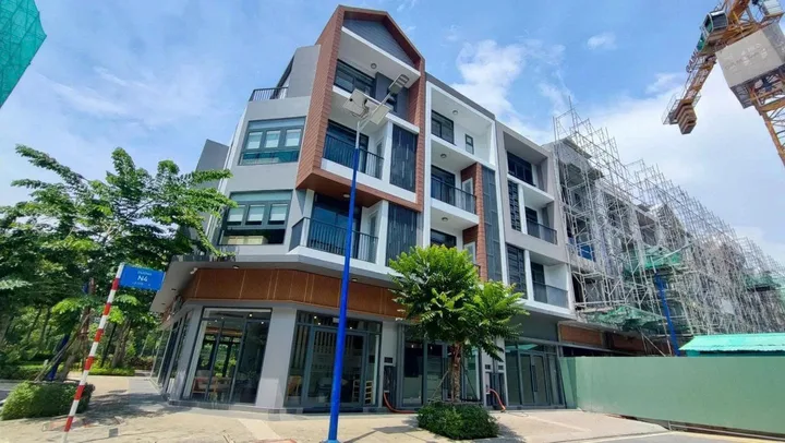 Bán nhà 100m² ngang 5m giá 6.5 tỷ Phường Bình Dương