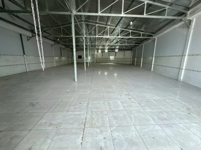 Cho thuê kho xưởng mới 400m2 mặt tiền xe container Bến Tre